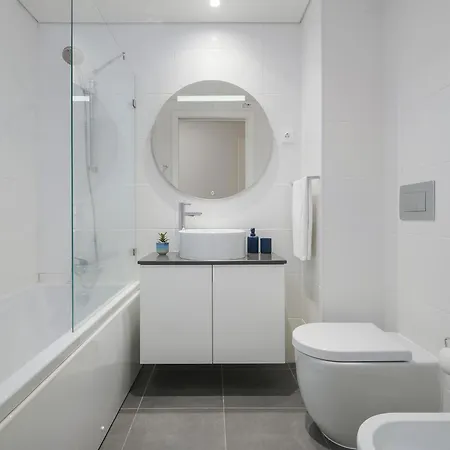 Apartment Coliseu A22d With Parking - Host & Chill