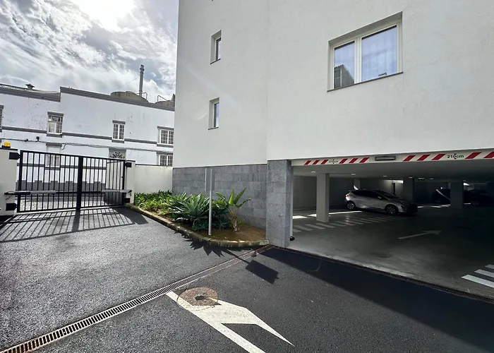 Coliseu A22d With Parking - Host & Chill Ponta Delgada